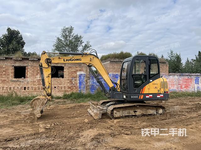柳工CLG906D挖掘機(jī)