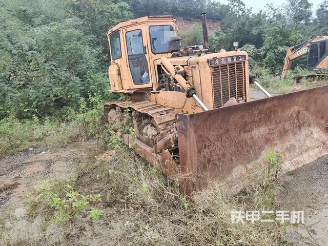 整机左侧（设备外观及核心部件）