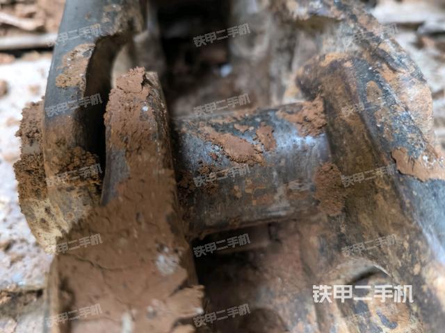 左侧履带整体 (行走机构) 左侧履带整体 (行走机构)