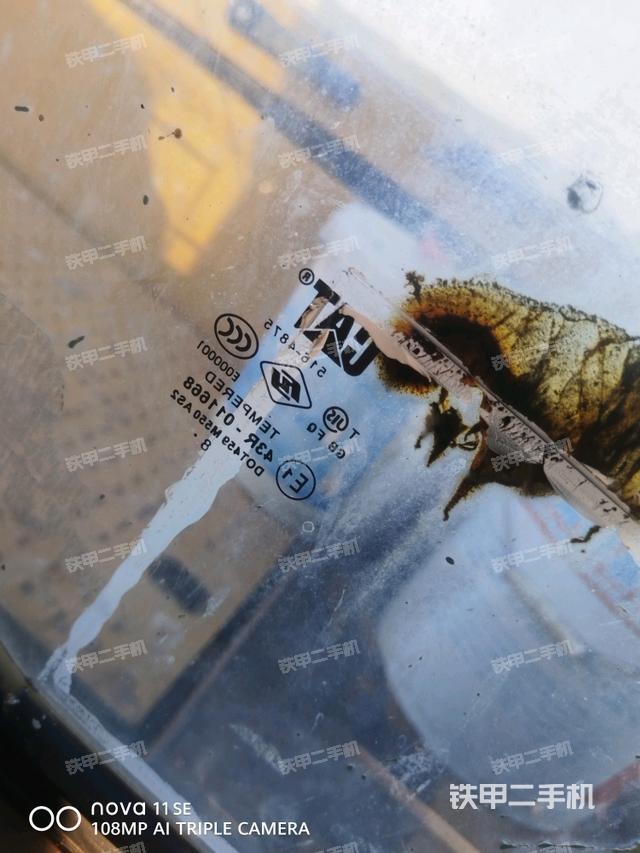 左后方玻璃角标（驾驶室部分）