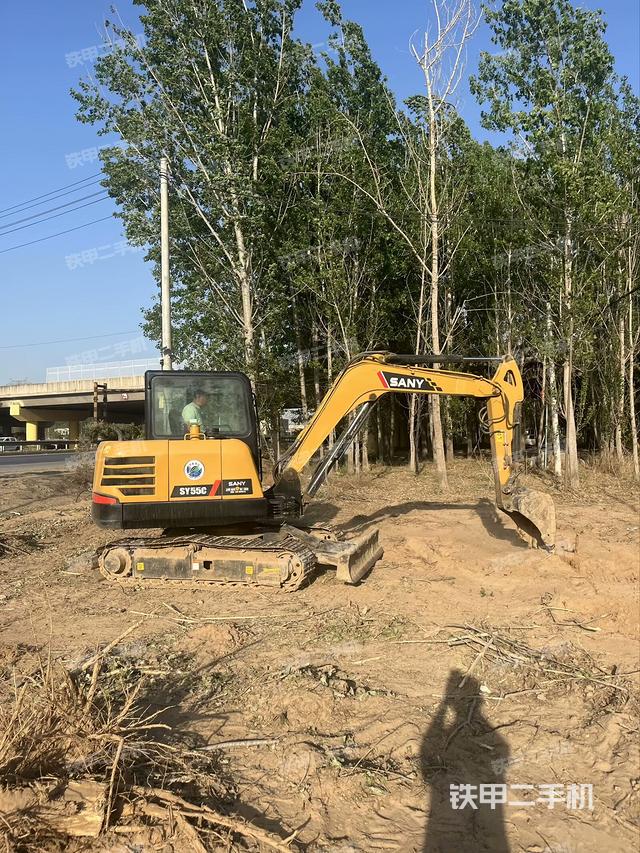 整機(jī)右后45°(整機(jī)外觀) 整機(jī)右后45°(整機(jī)外觀)