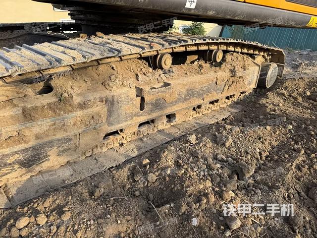 單側履帶整體（整機外觀）