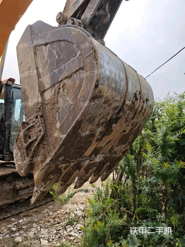 小臂整体左后（工作和回转装置）