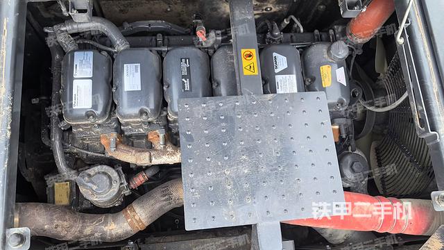 发动机整体俯视(整机外观) 发动机整体俯视(整机外观)