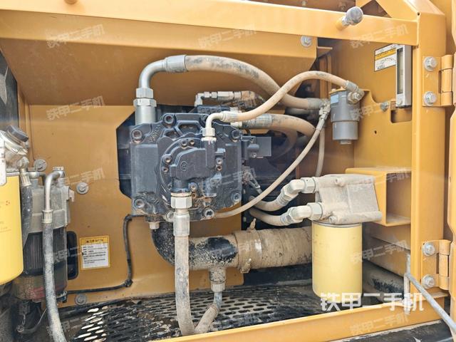 液压泵室（大件舱室）