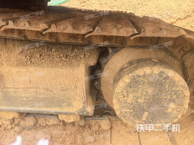 單側(cè)履帶整體（整機(jī)外觀）