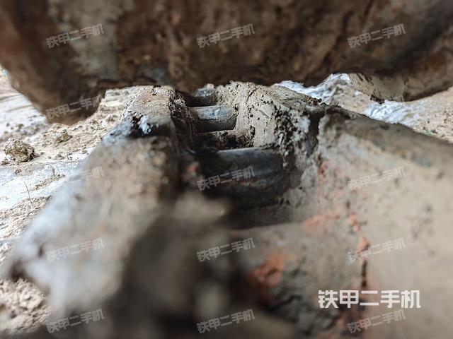 左導(dǎo)向輪（行走機(jī)構(gòu)）