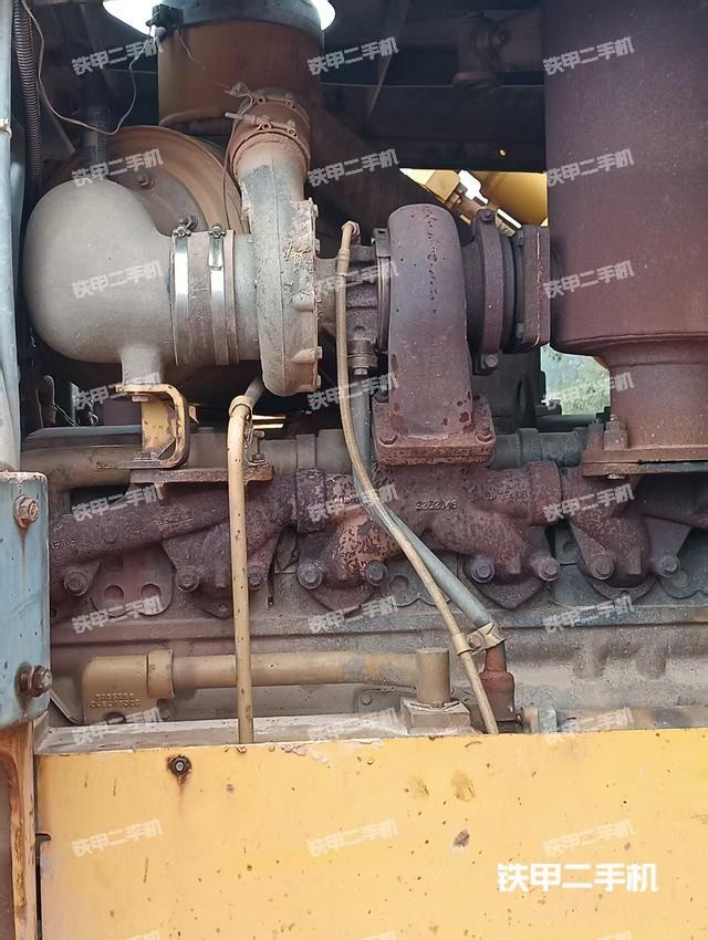 驾驶室操作台（设备外观及核心部件）