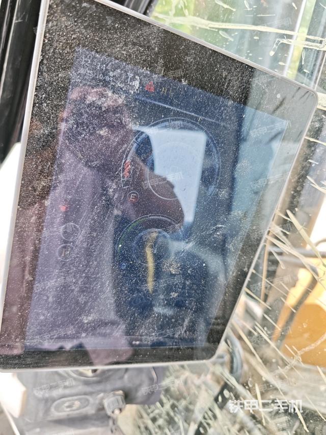 显示屏 （驾驶室部分）