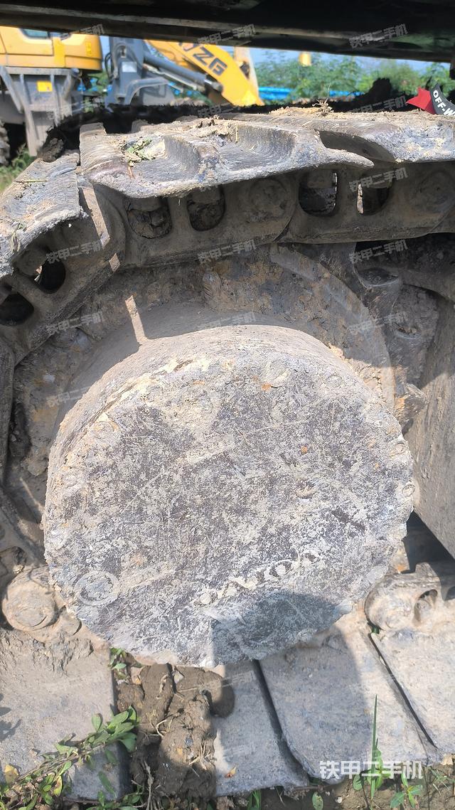 单侧履带整体（整机外观）