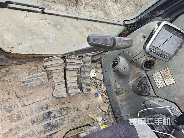 座椅后部（駕駛室部分）