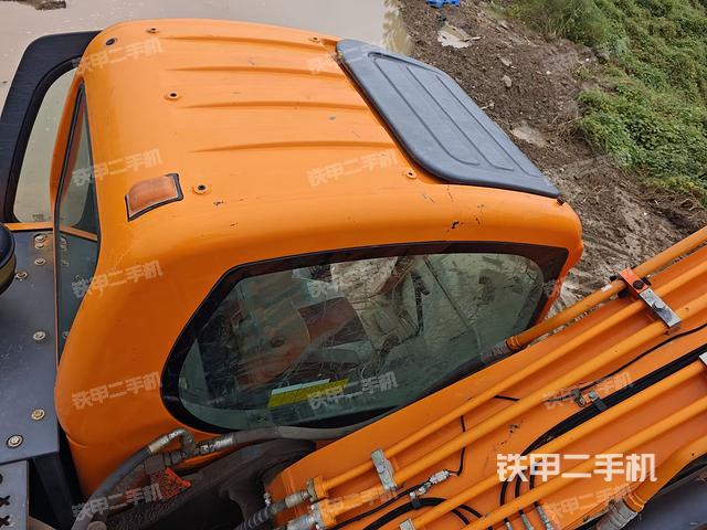 大臂整體?右側(cè)（工作和回轉(zhuǎn)裝置）