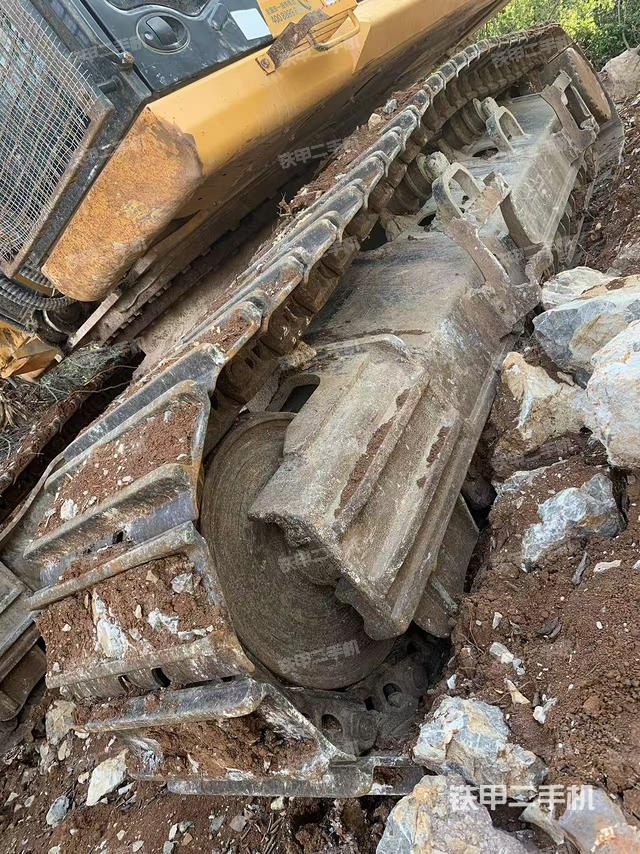 单侧履带整体（整机外观）