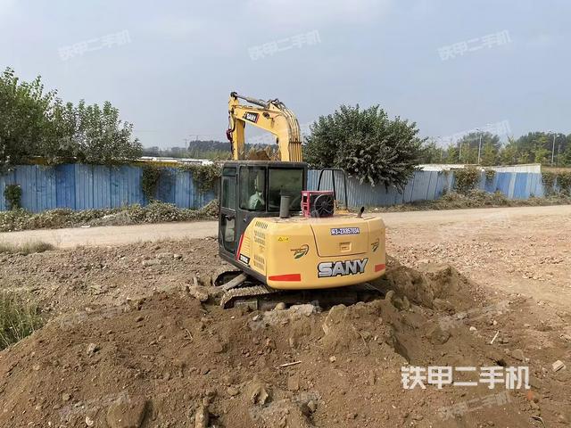 駕駛室頂部（整機(jī)外觀）