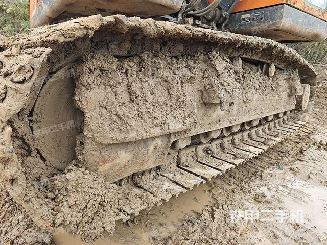 左托鏈輪和鏈筋（行走機(jī)構(gòu)）