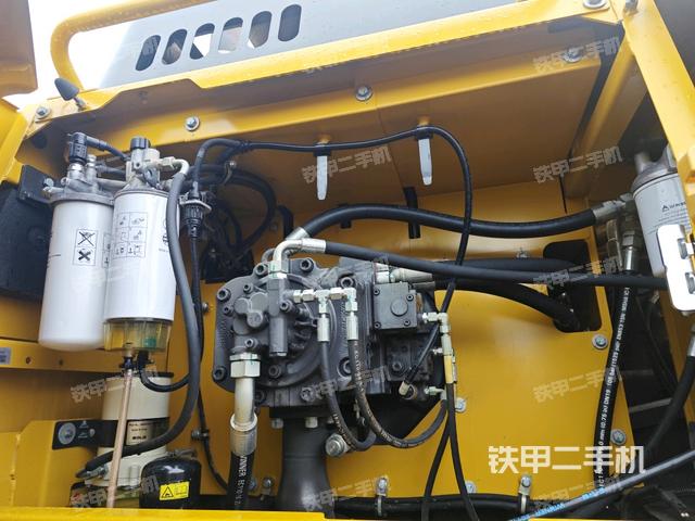 液压泵斜45 右（大件舱室）