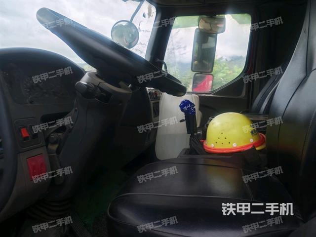 驾驶室正侧（驾驶室/操作室）