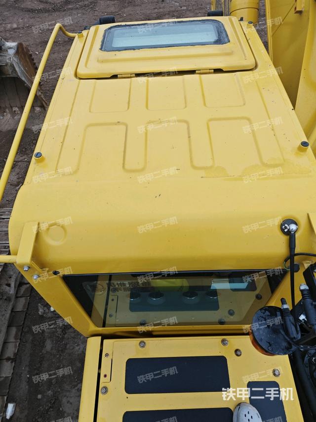 驾驶室顶部俯视（上车部件）