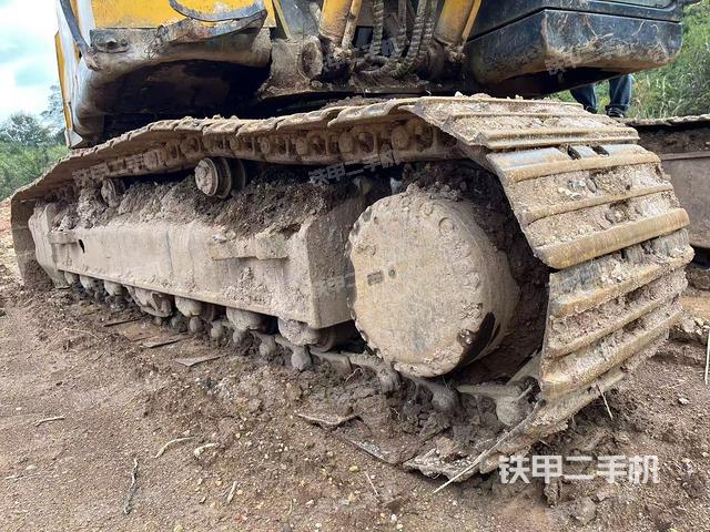 单侧履带整体（整机外观）