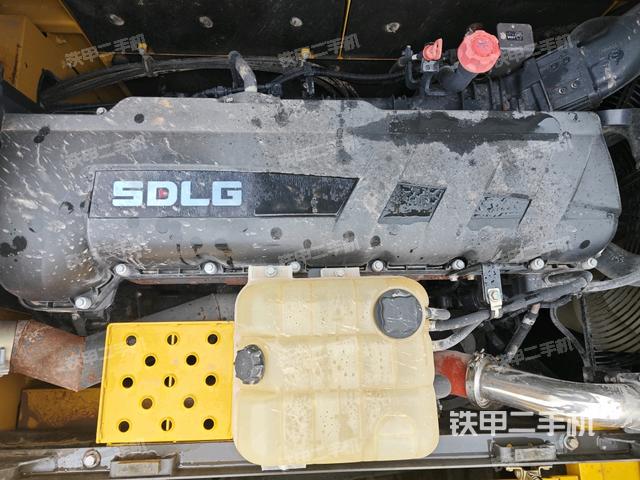 气门室盖螺丝特写（上车部件）