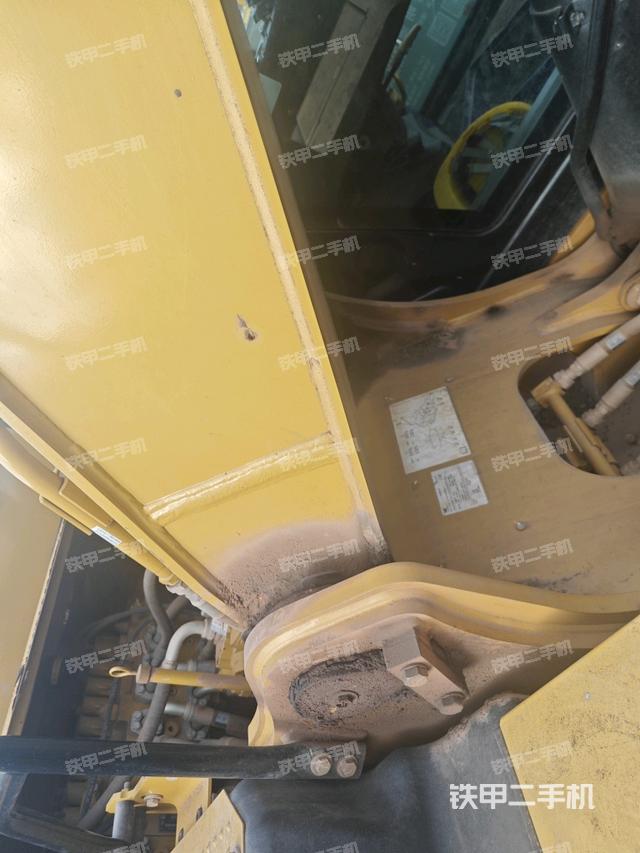 大臂根部 斜视（工作和回转装置）