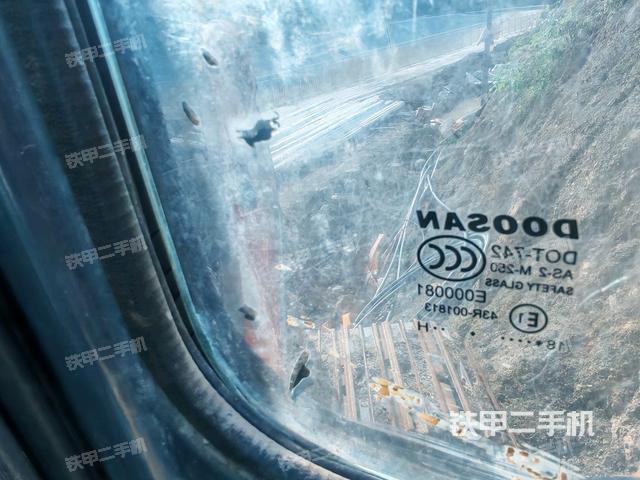 座椅后部（駕駛室部分）