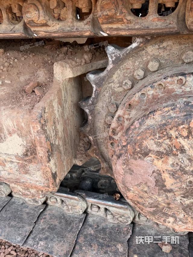 左驱动轮（行走机构）