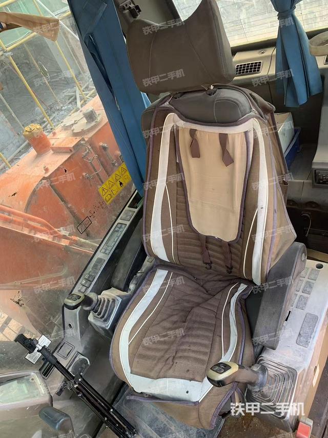 驾驶室整体（整机外观）