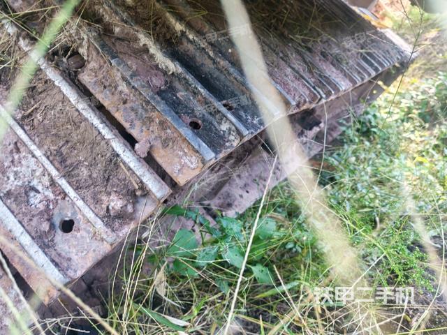 左侧履带整体 （行走机构）