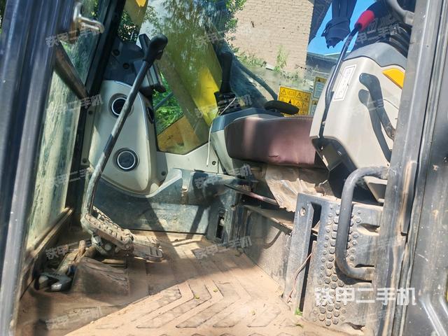 顶棚整体（驾驶室部分）