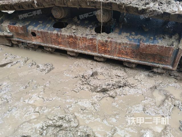 单侧履带整体（整机外观）