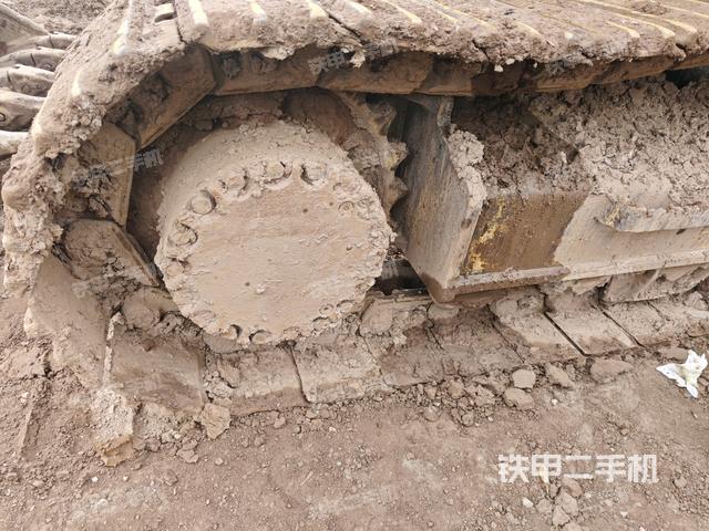 右驱动轮（行走机构）