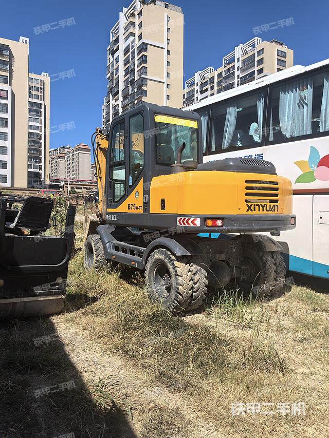 整机右后45°(整机外观) 整机右后45°(整机外观)