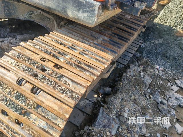 右側(cè)履帶整體（行走機(jī)構(gòu)）