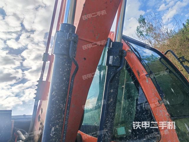 大臂油缸整體?豎拍（工作和回轉(zhuǎn)裝置）