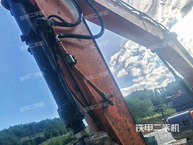 小臂整體左后（工作和回轉(zhuǎn)裝置）