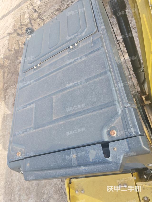 驾驶室顶部俯视（上车部件）