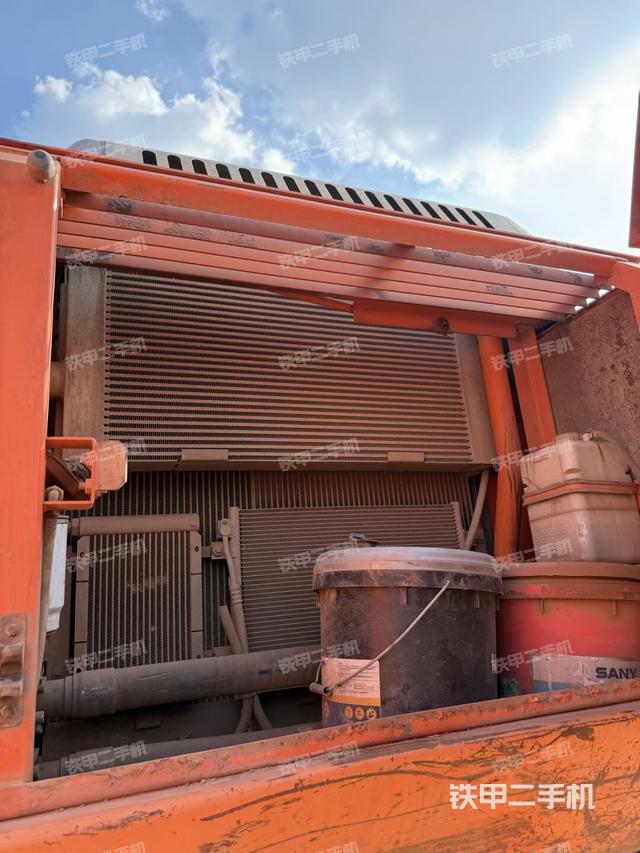 液压泵室（大件舱室）