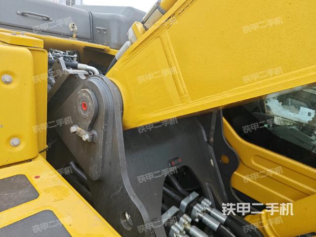 大臂根部 斜视（工作和回转装置）