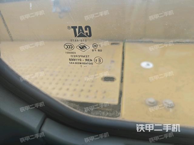 后窗玻璃角标（驾驶室部分）