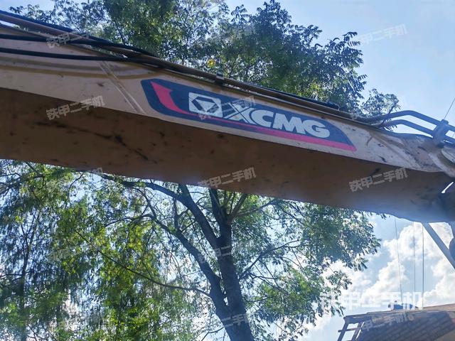 转盘和下车架正前（工作和回转装置）