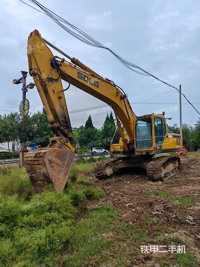 山東臨工LG6250E挖掘機(jī)