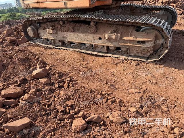 左侧行走马达盖板（行走机构）