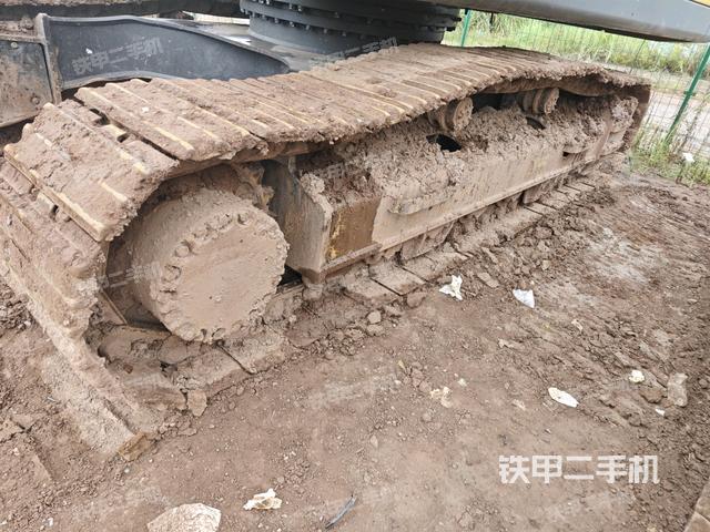 右侧履带整体（行走机构）