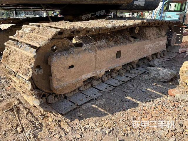 单侧履带整体（整机外观）