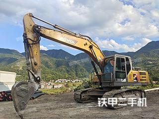 雷沃重工FR210E2-H挖掘机实拍图片