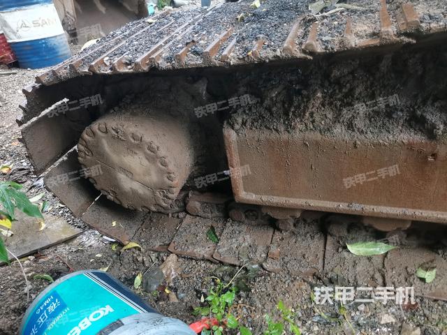 右導(dǎo)向輪（行走機構(gòu)）