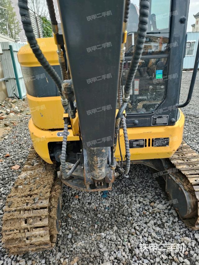 转盘和下车架正前（工作和回转装置）