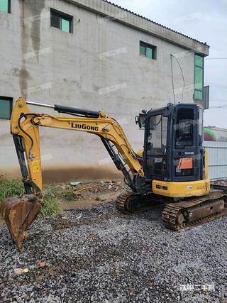 柳工CLG9035E挖掘机实拍图片