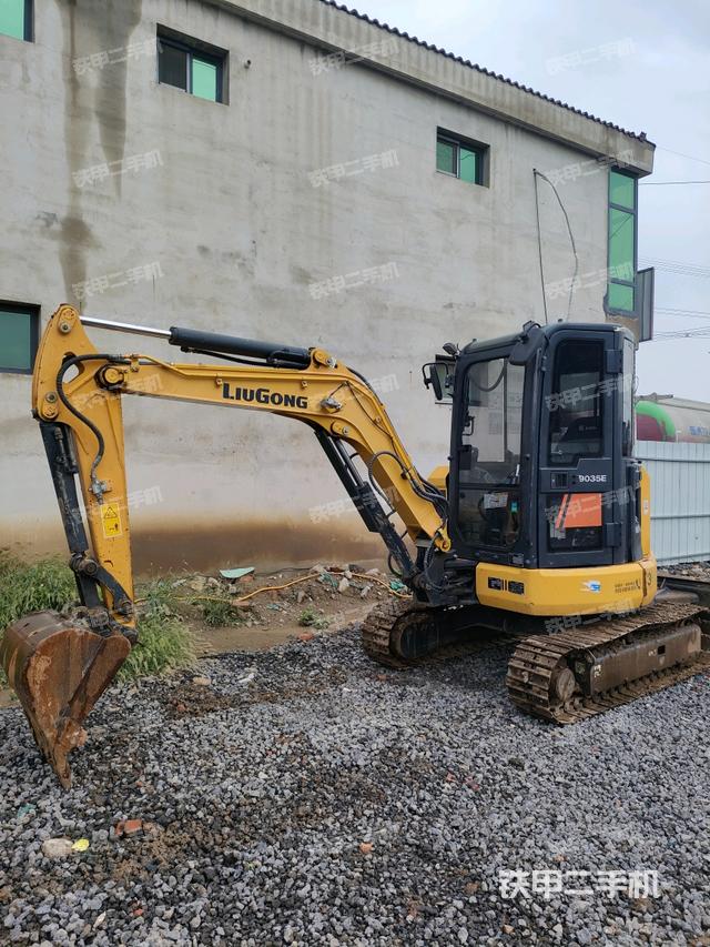 柳工CLG9035E挖掘機(jī)